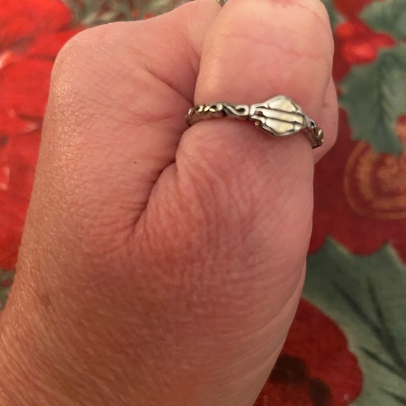 - 🔥Women’s Shield HD Ring - Picture 4 of 4